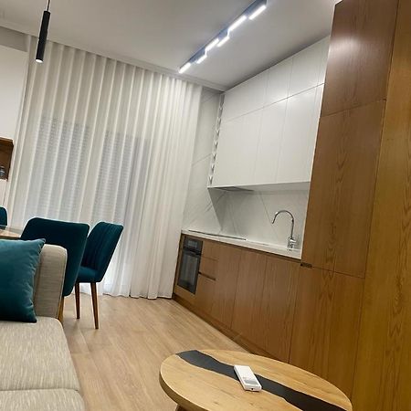 City Center Apartment Kafe Flora Тирана Екстер'єр фото