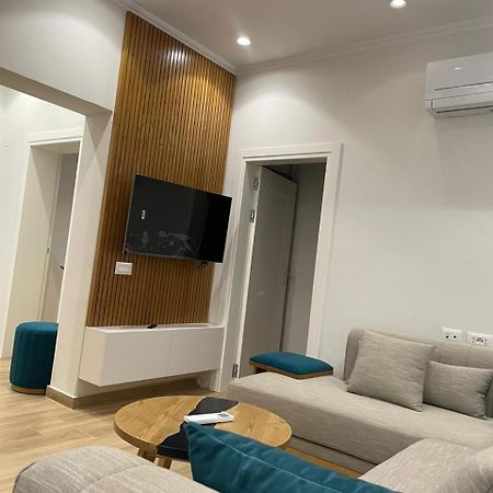 City Center Apartment Kafe Flora Тирана Екстер'єр фото