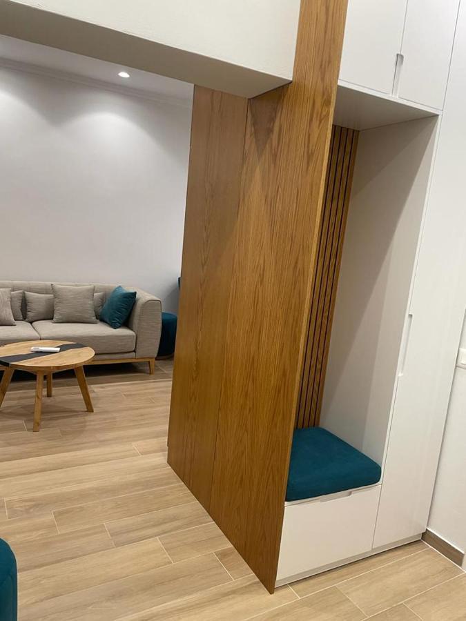 City Center Apartment Kafe Flora Тирана Екстер'єр фото