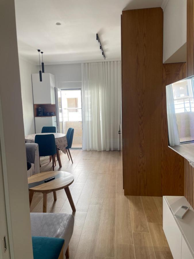 City Center Apartment Kafe Flora Тирана Екстер'єр фото